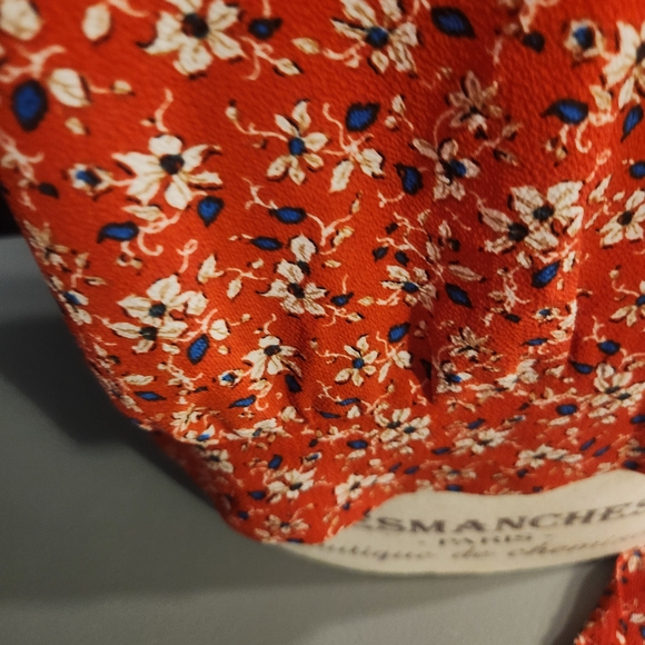 Chic Floral Cutout Red Blouse - Picture 8 of 13